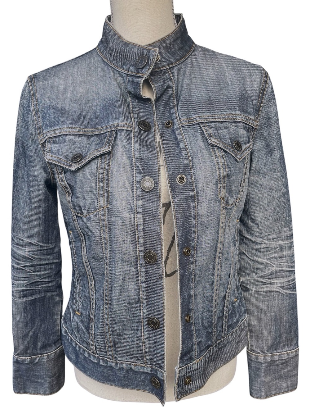 Y2K GAP Cotton Washed Blue Distressed Snap Closure Denim Jeans Jacket (S)